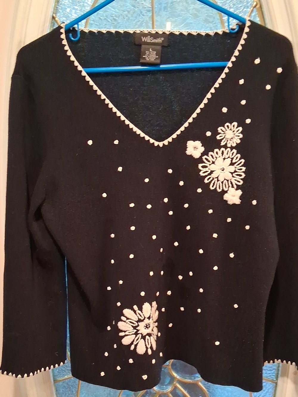 Willi Smith Black V-Neck Sweater with White Floral Embroidery